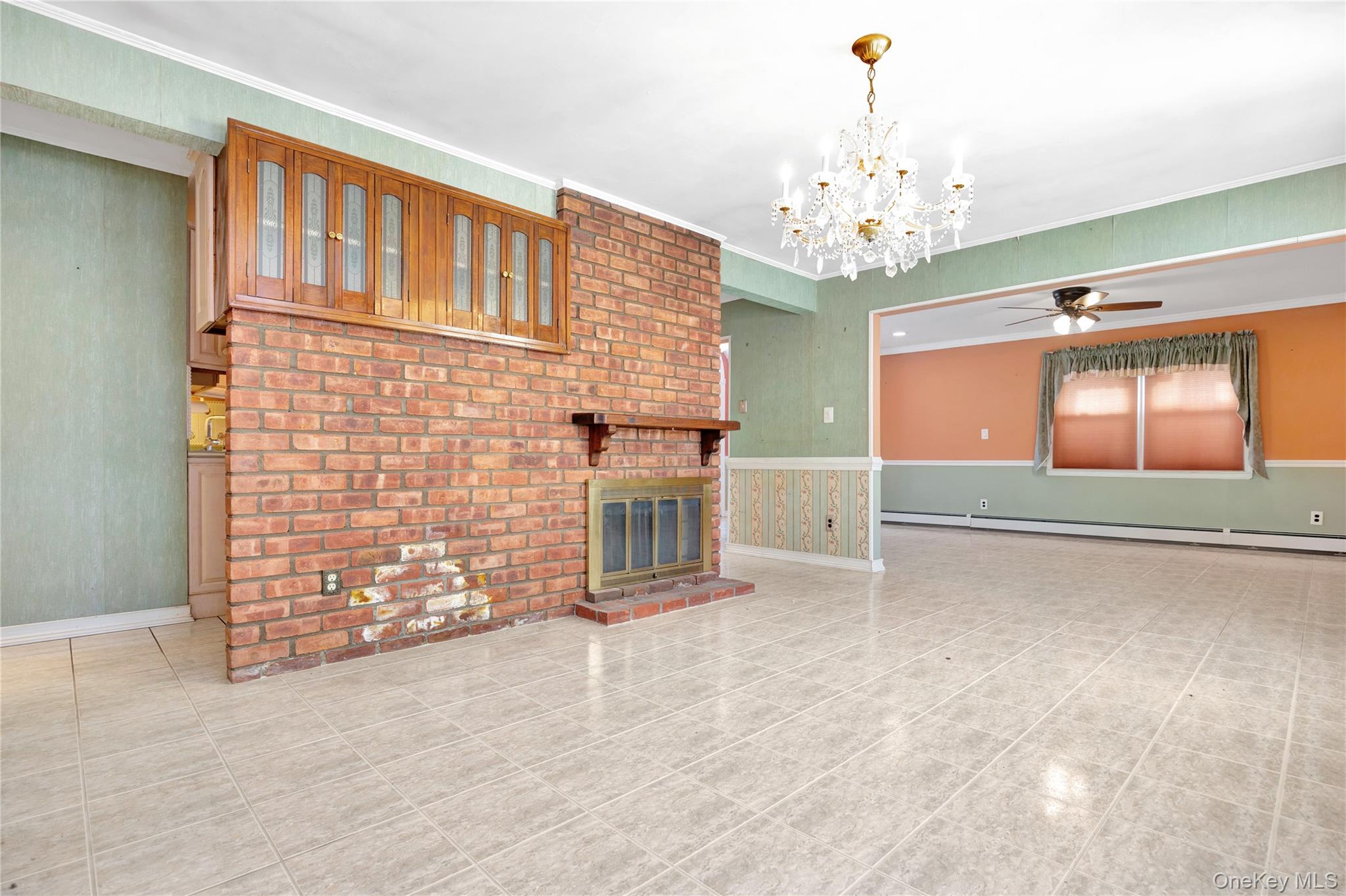 #11 photo, 69 Cottonwood Lane, Westbury , NY 11590