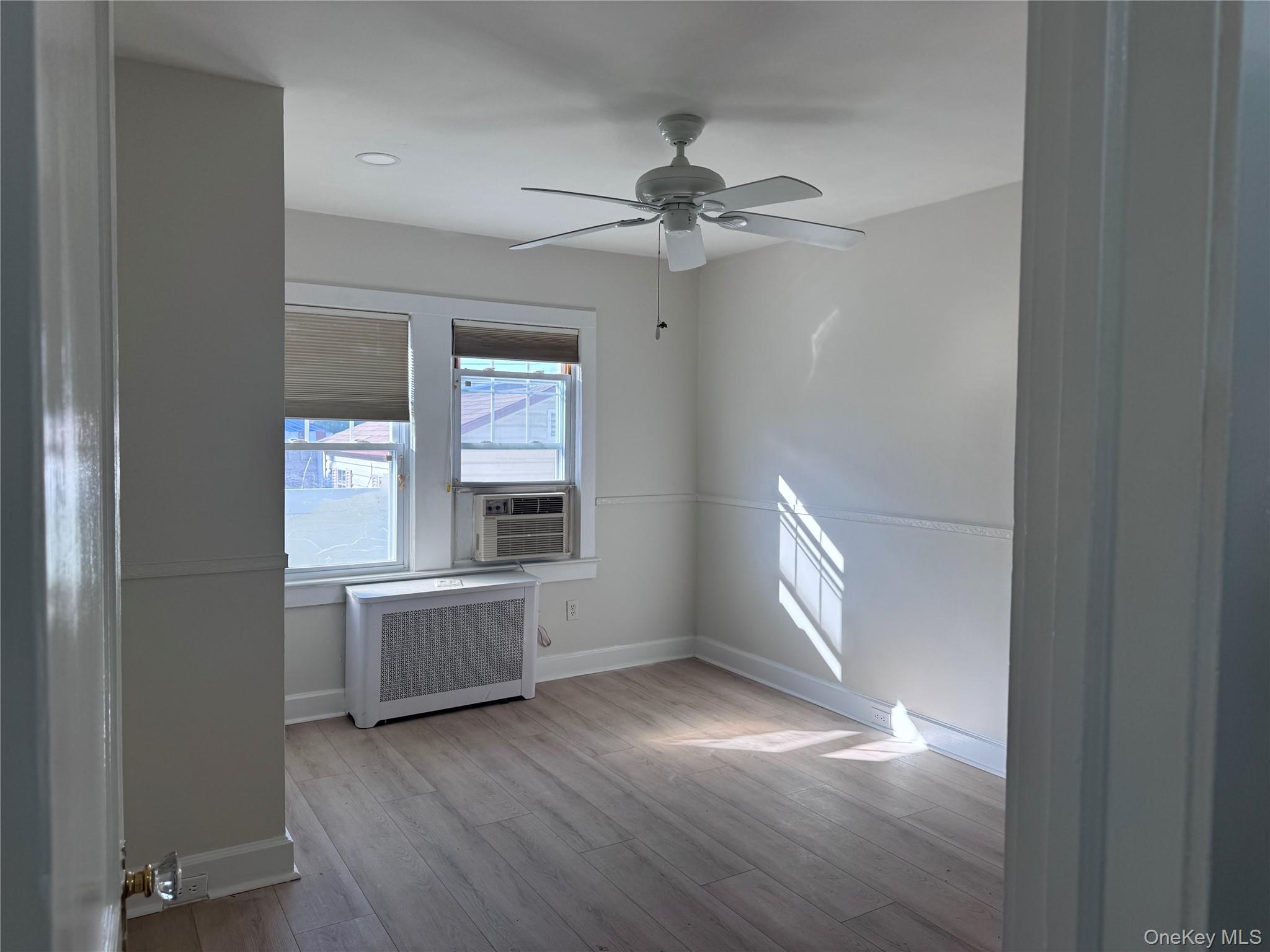 #9 photo, 4 Franklin Street, ناسو Hicksville , NY 11801