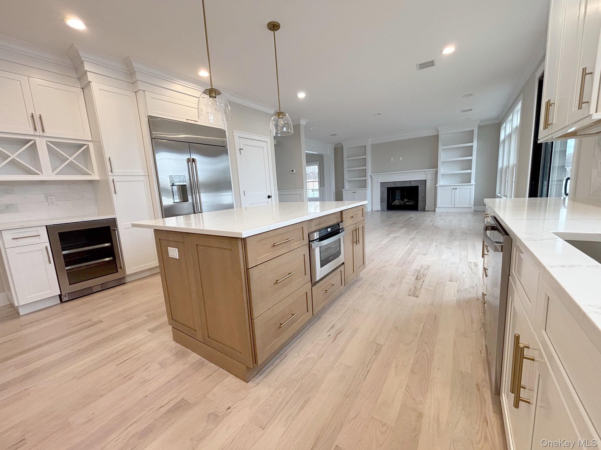 #8 photo, 1750 Henry Road, Merrick , NY 11566