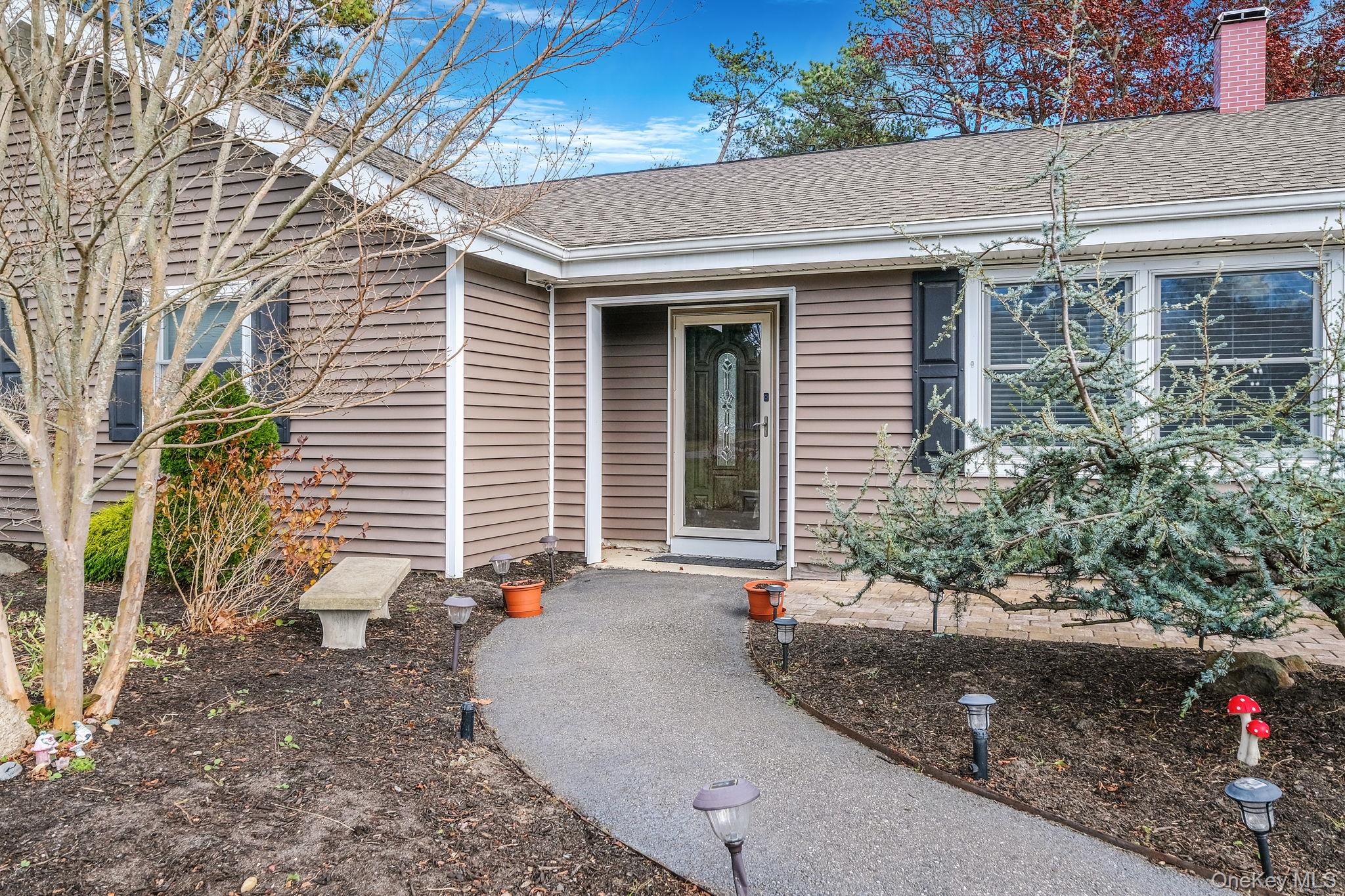 #3 photo, 269 Bridgeport Avenue, 롱 아일랜드 Medford , NY 11763