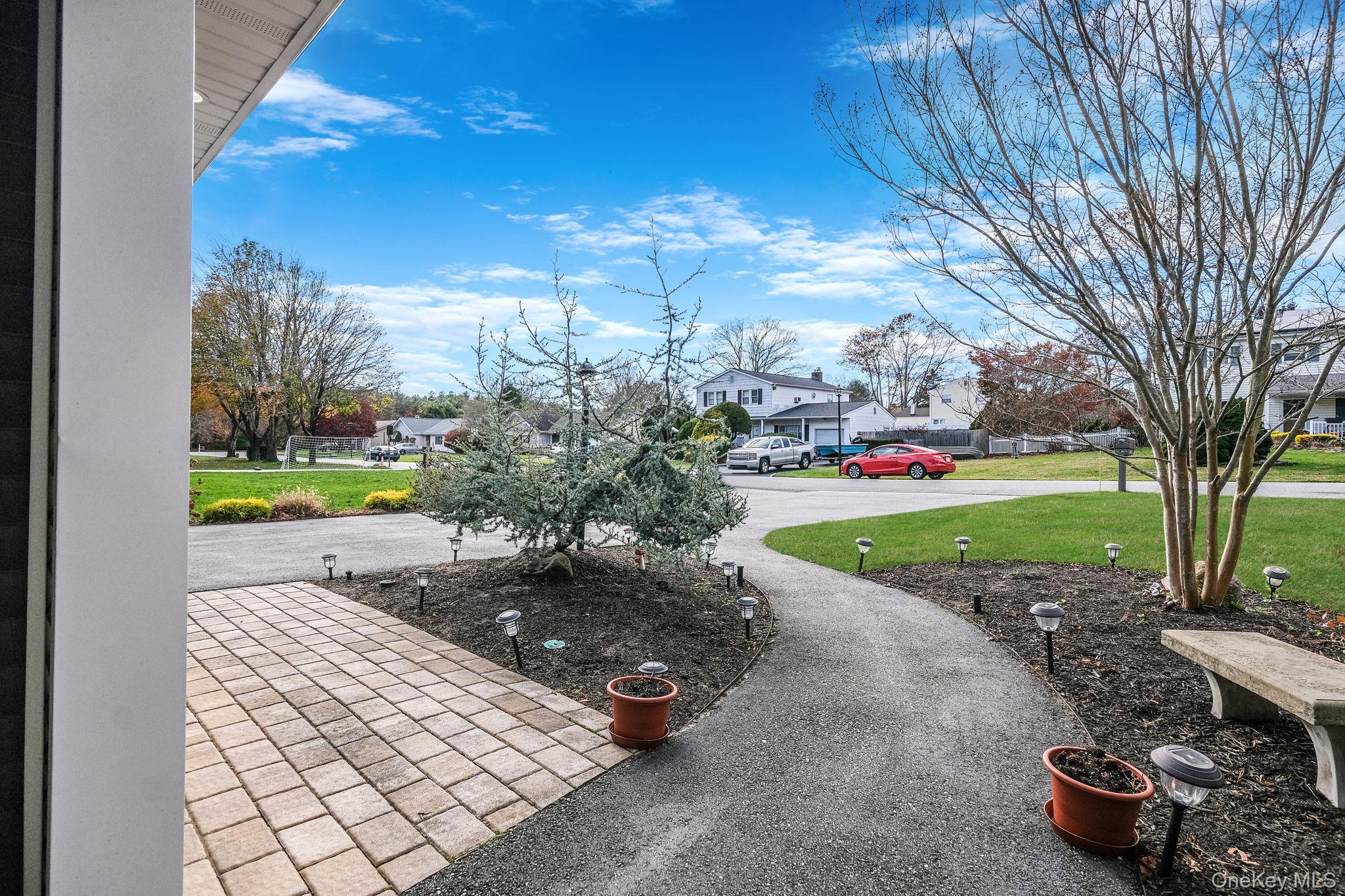 #4 photo, 269 Bridgeport Avenue, 롱 아일랜드 Medford , NY 11763