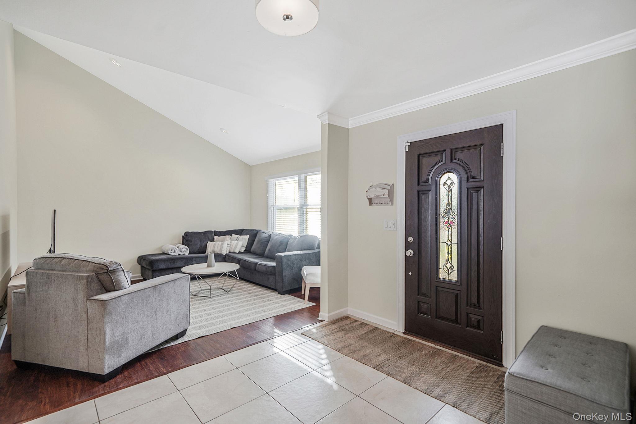 #6 photo, 269 Bridgeport Avenue, 롱 아일랜드 Medford , NY 11763