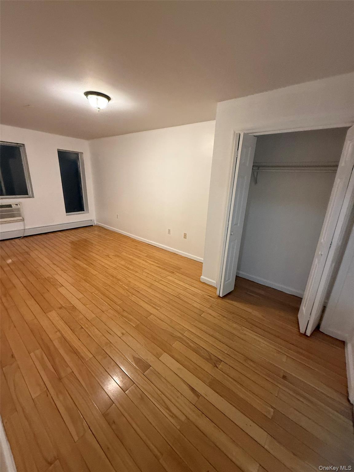 #5 photo, 42-11 Parsons Boulevard, Flushing , NY 11355