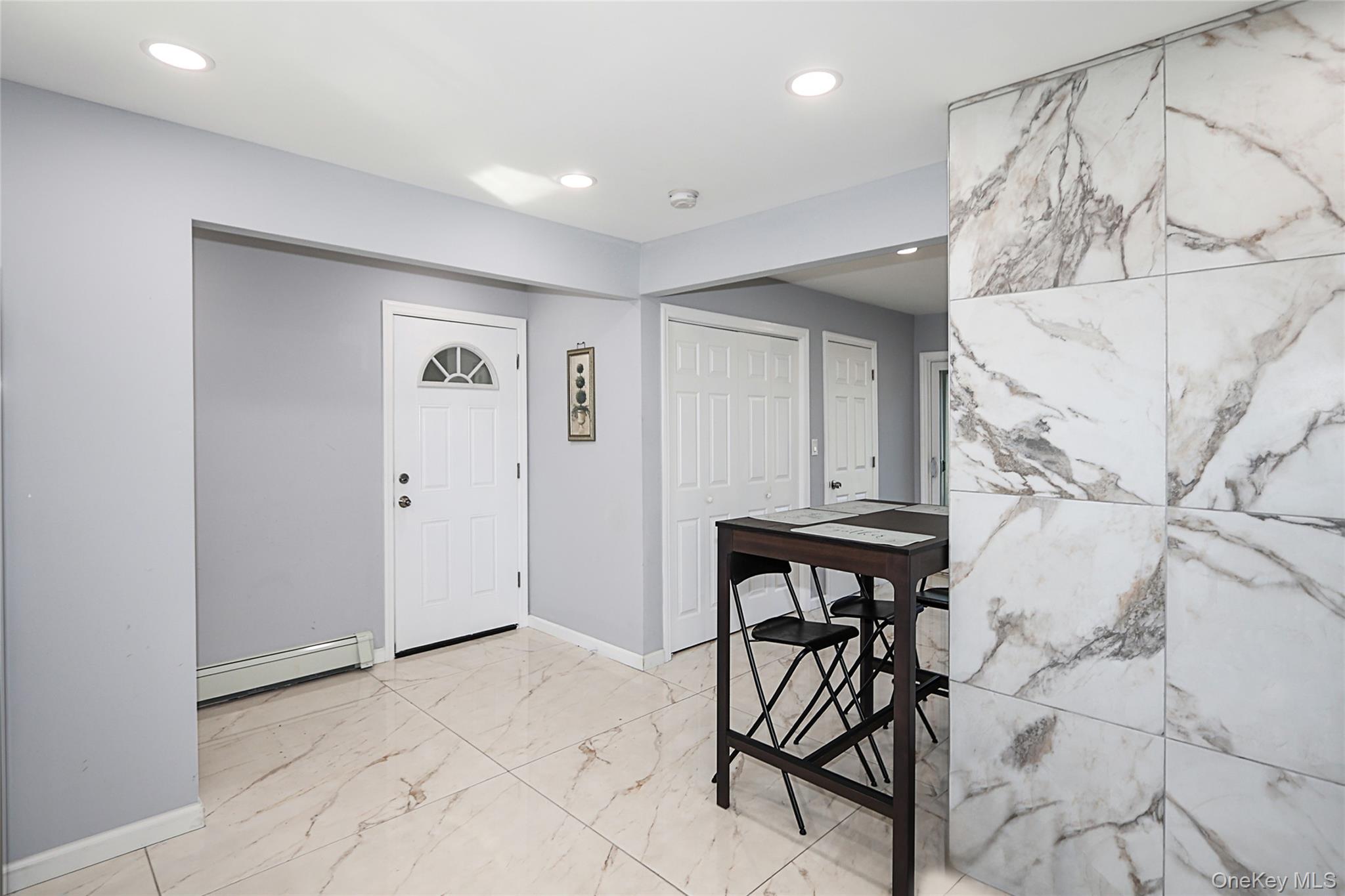 #5 photo, 17 Windmill Lane, नासाउ काउंटी Levittown , NY 11756