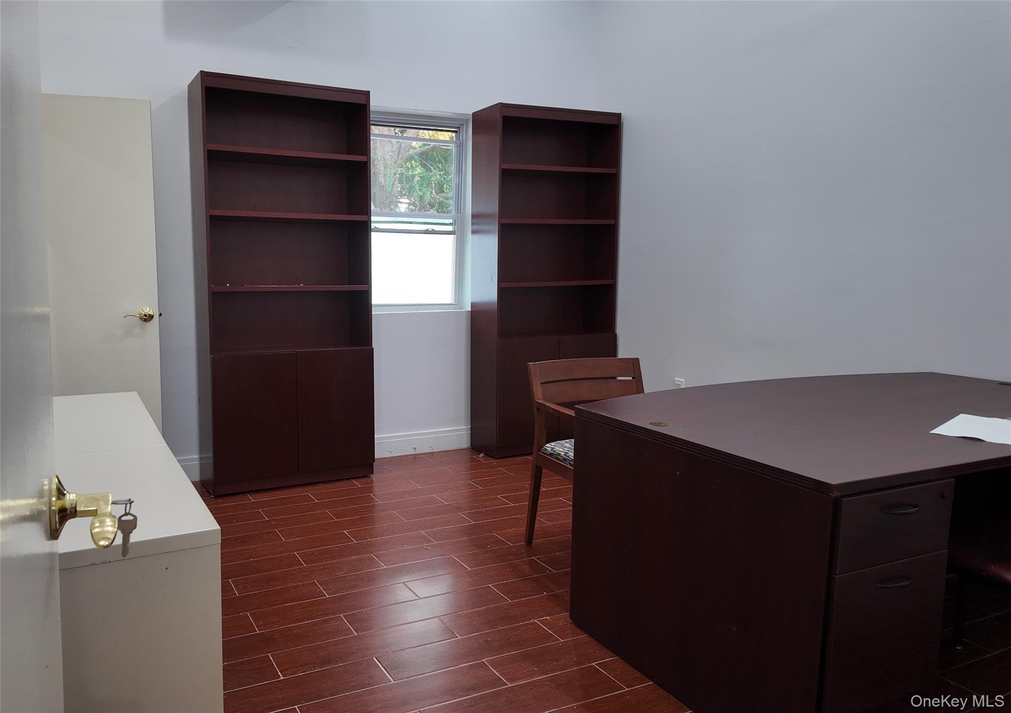 #19 photo, 235 Hillside Avenue, Williston Park , NY 11596