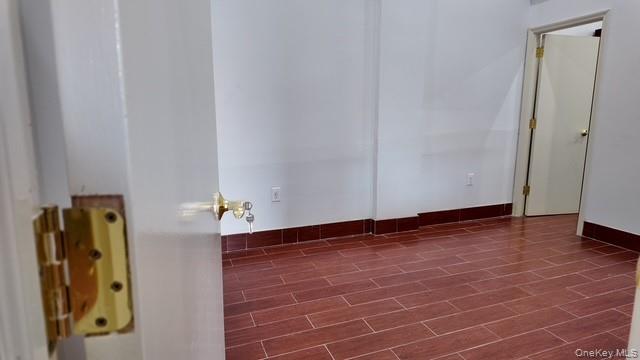 #8 photo, 235 Hillside Avenue, Williston Park , NY 11596