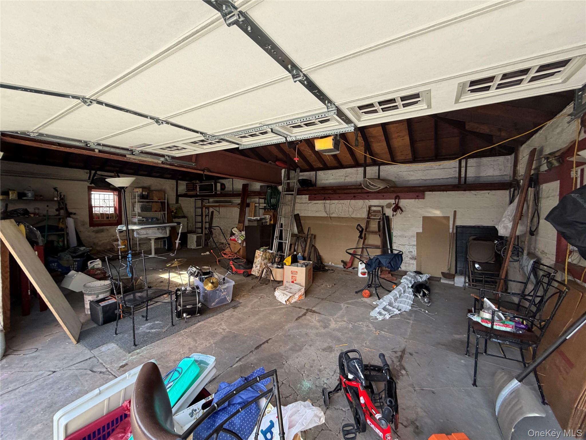 #17 photo, 1271 Hobart Avenue, הברונקס Bronx , NY 10461