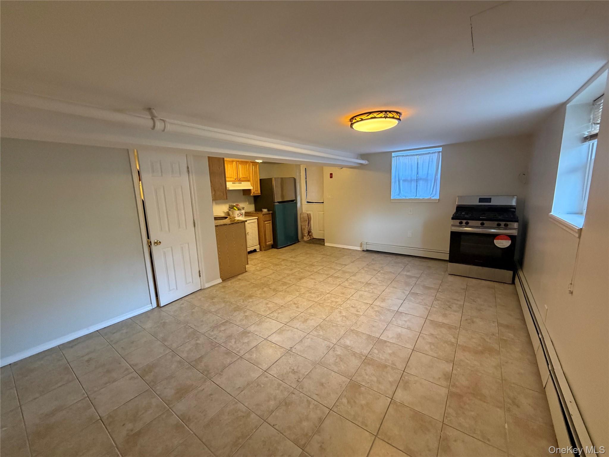 #6 photo, 1271 Hobart Avenue, הברונקס Bronx , NY 10461