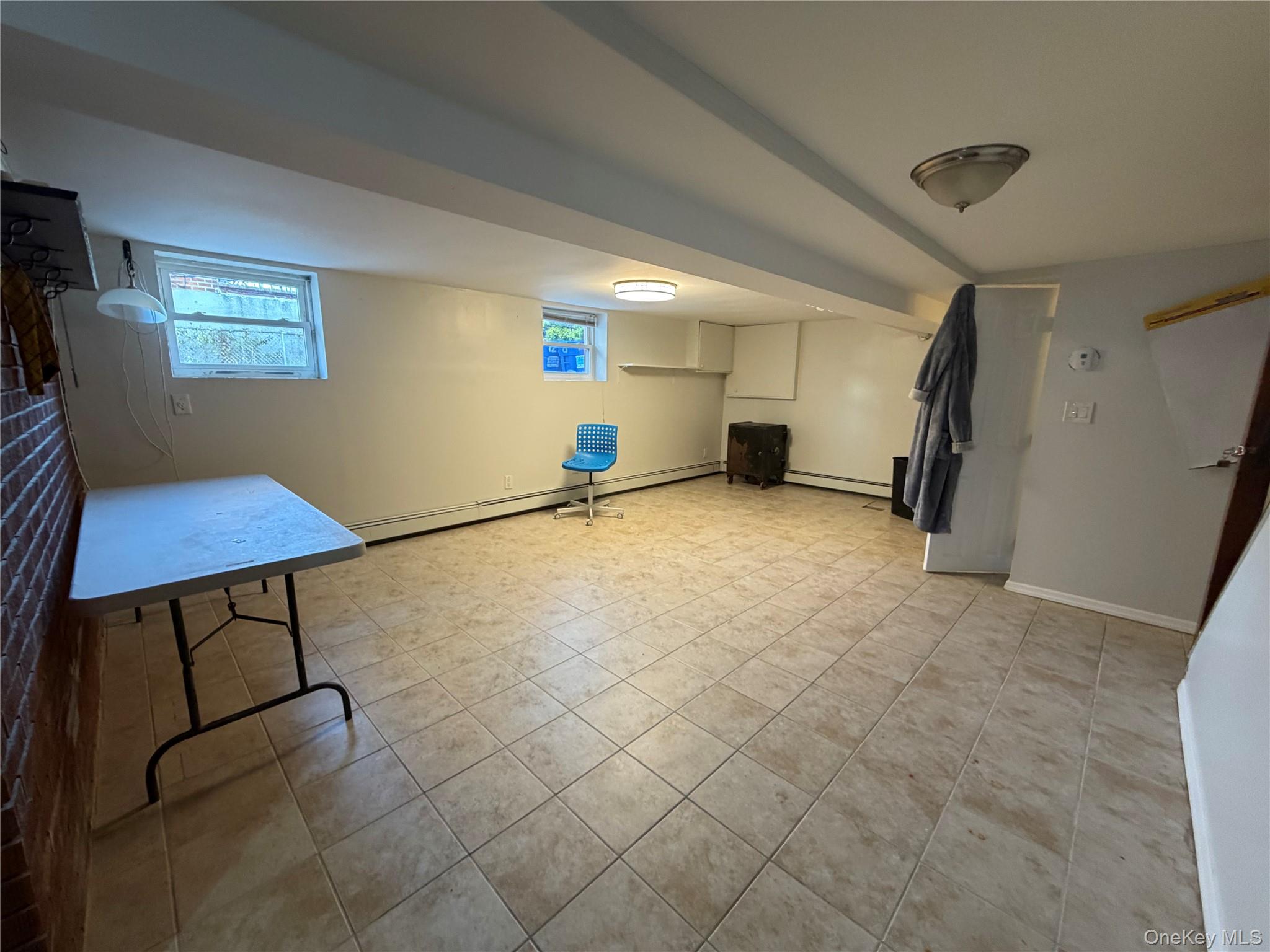 #9 photo, 1271 Hobart Avenue, הברונקס Bronx , NY 10461