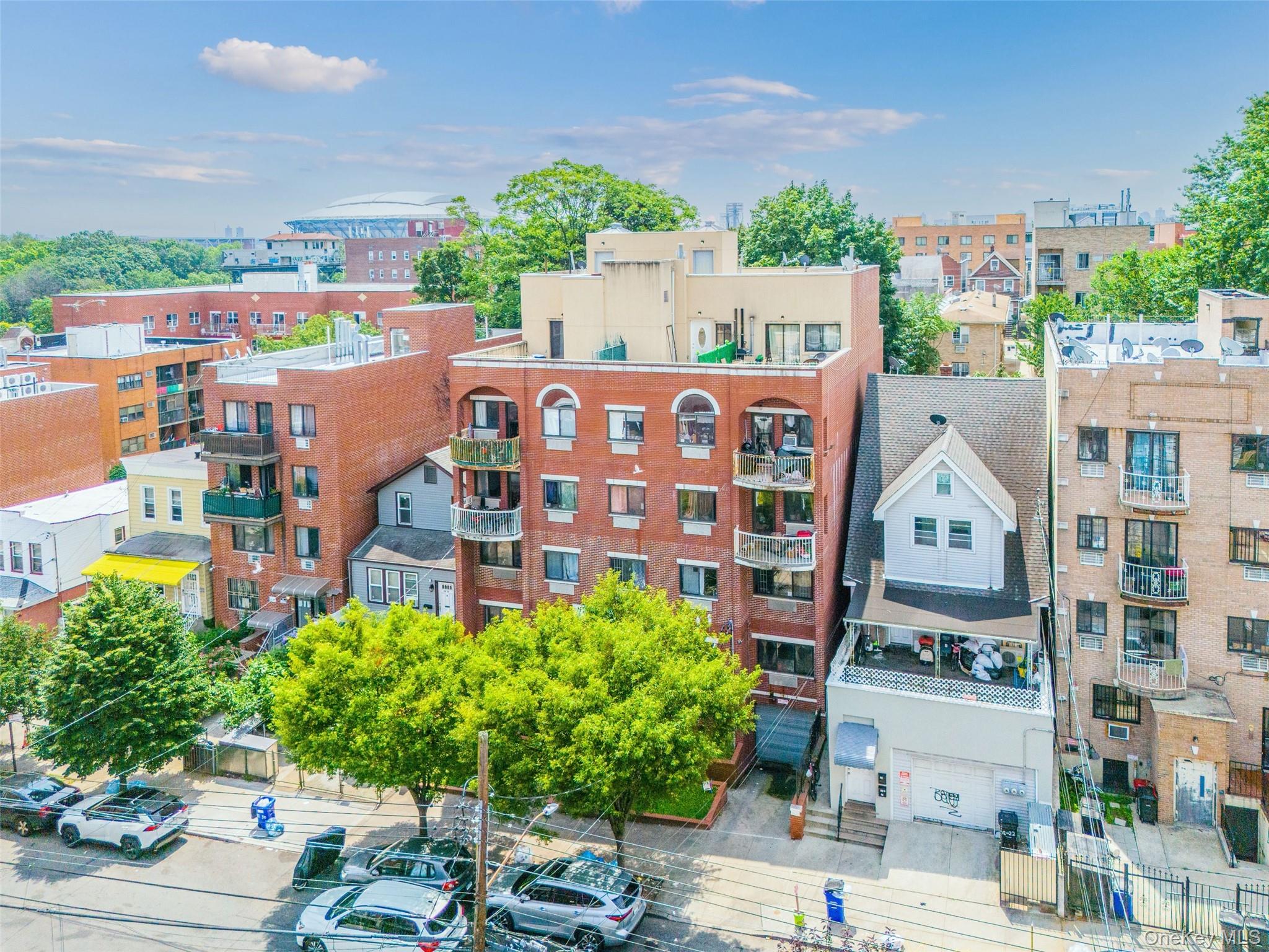 #1 photo, 112-26 38th Avenue, 뉴욕퀸즈 Corona , NY 11368