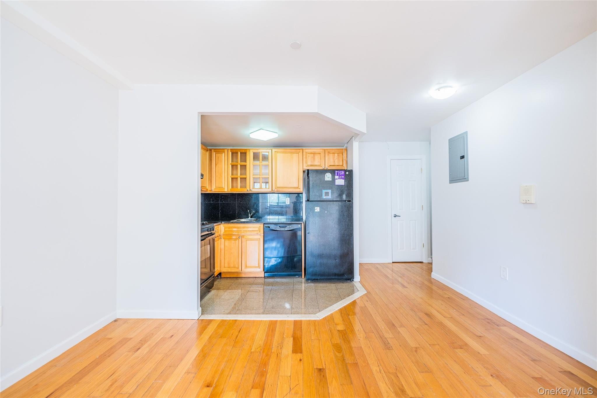 #7 photo, 112-26 38th Avenue, 뉴욕퀸즈 Corona , NY 11368