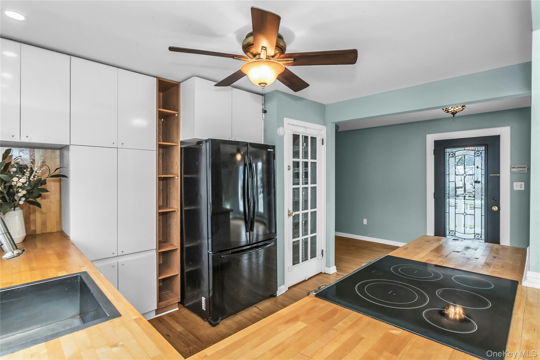 #11 photo, 639 N Chicot Avenue, West Islip , NY 11795