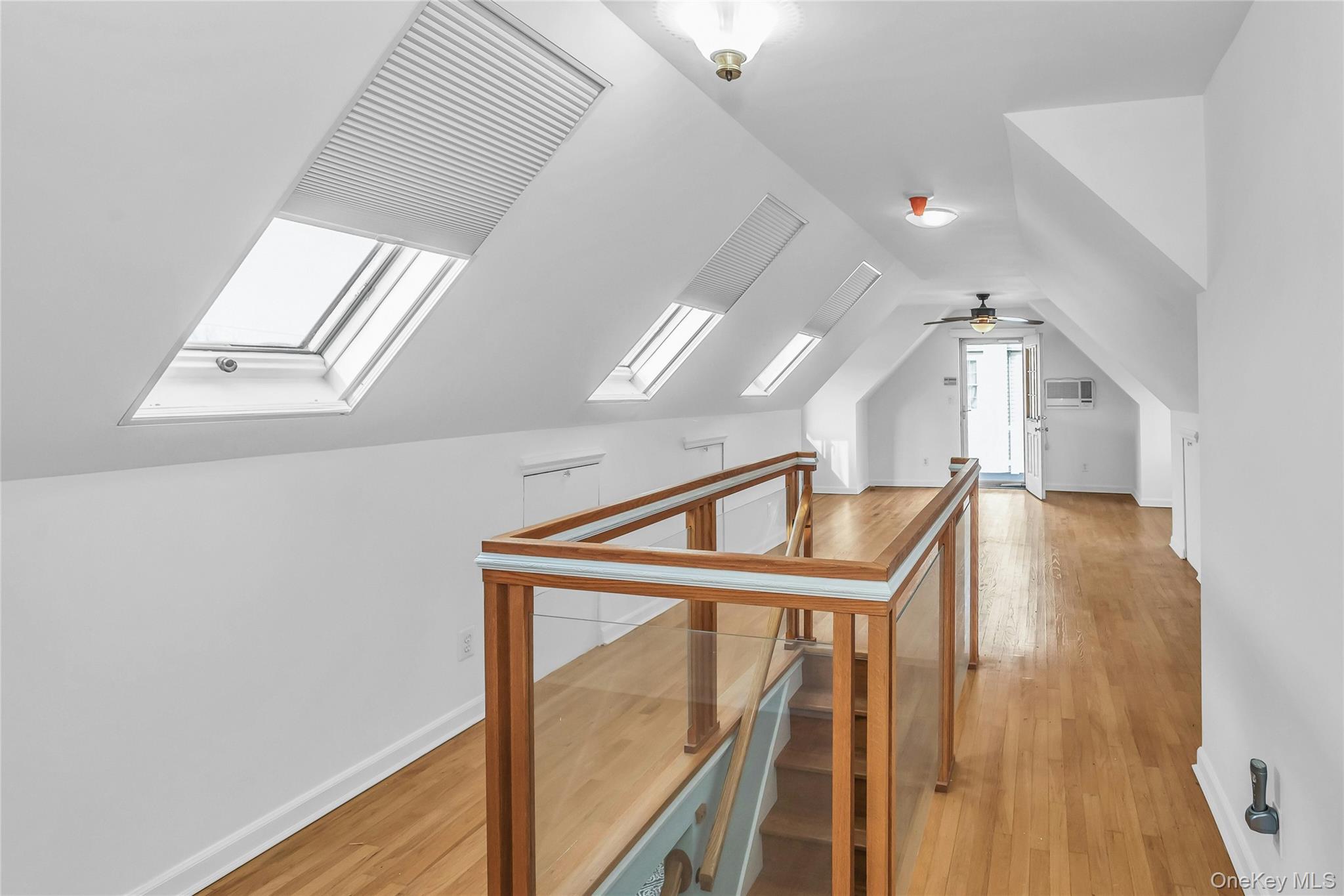 #17 photo, 639 N Chicot Avenue, West Islip , NY 11795