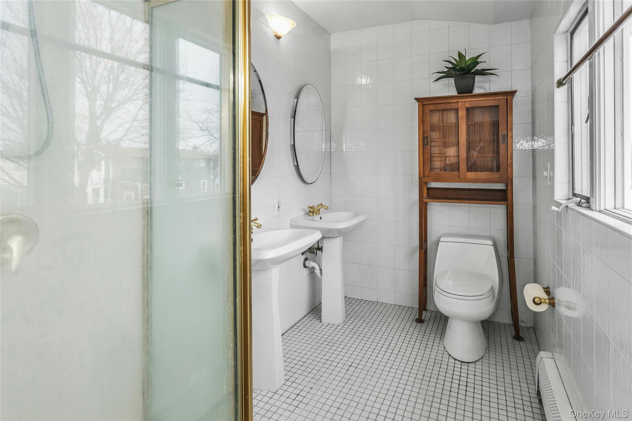 #19 photo, 639 N Chicot Avenue, West Islip , NY 11795