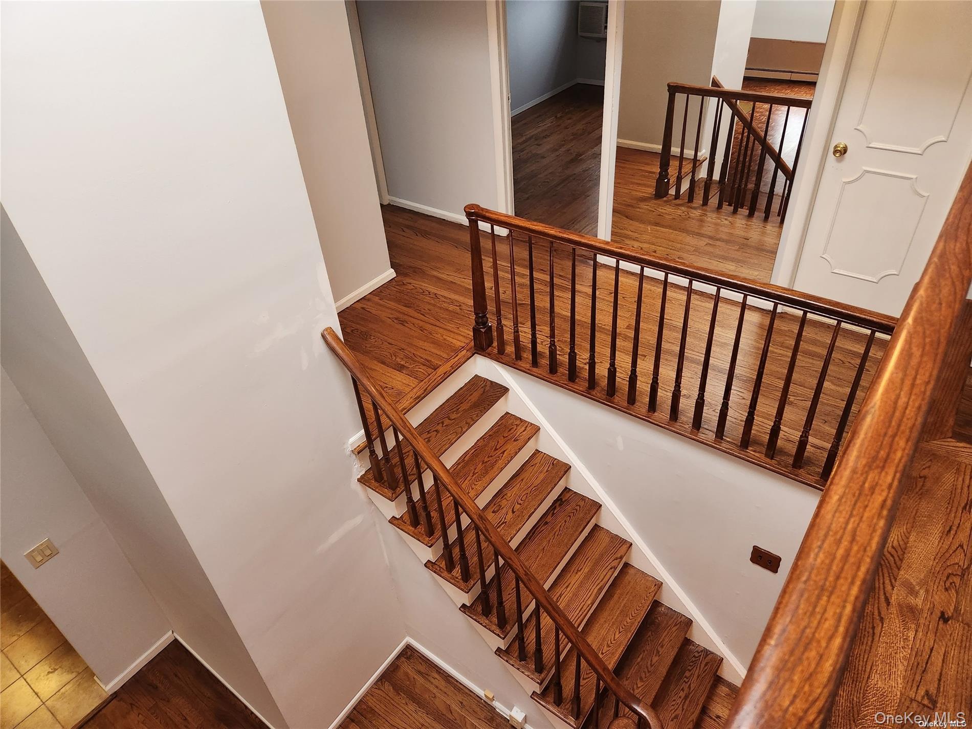 #14 photo, 3418 Oceanside Road, Oceanside , NY 11572