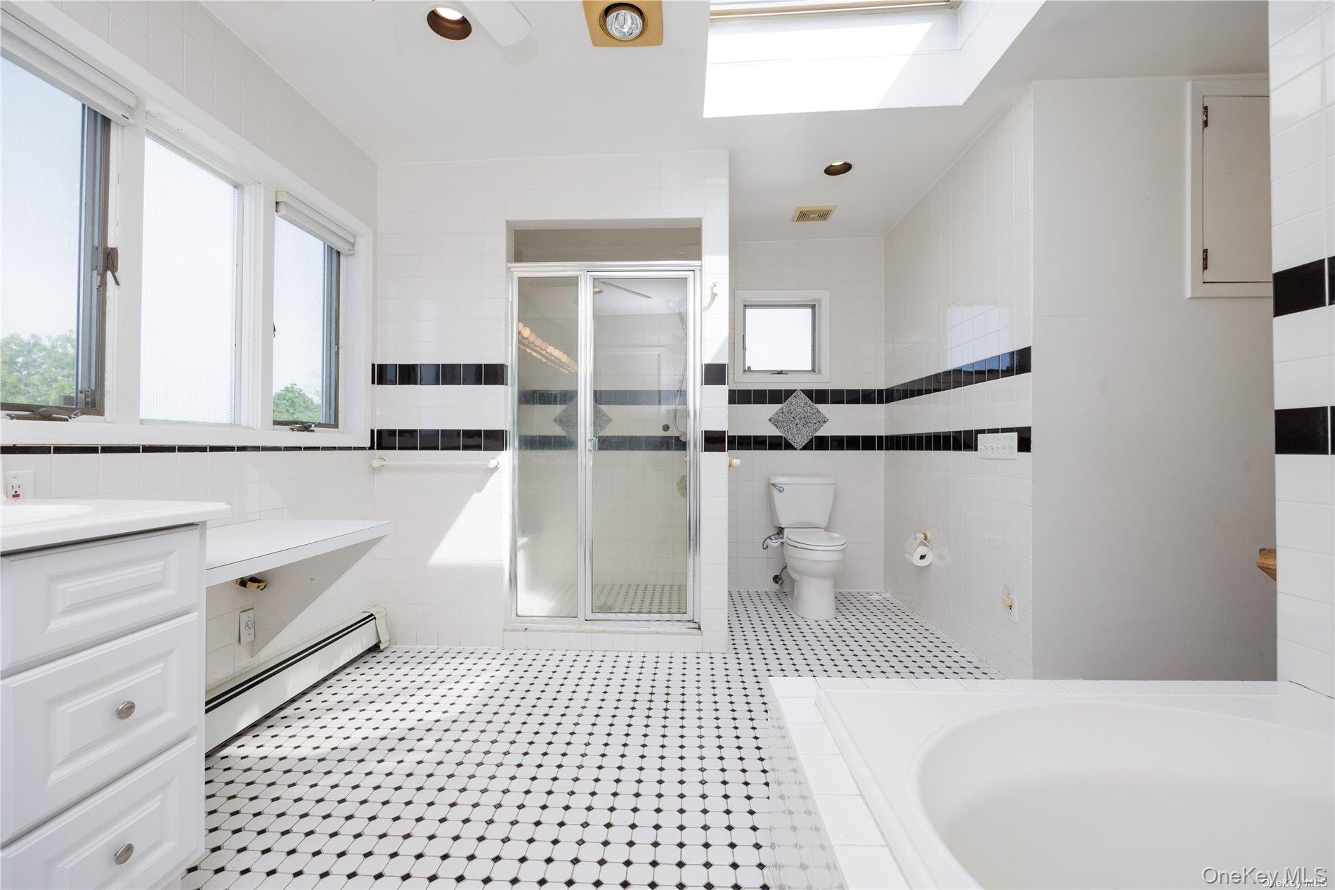 #18 photo, 3418 Oceanside Road, Oceanside , NY 11572