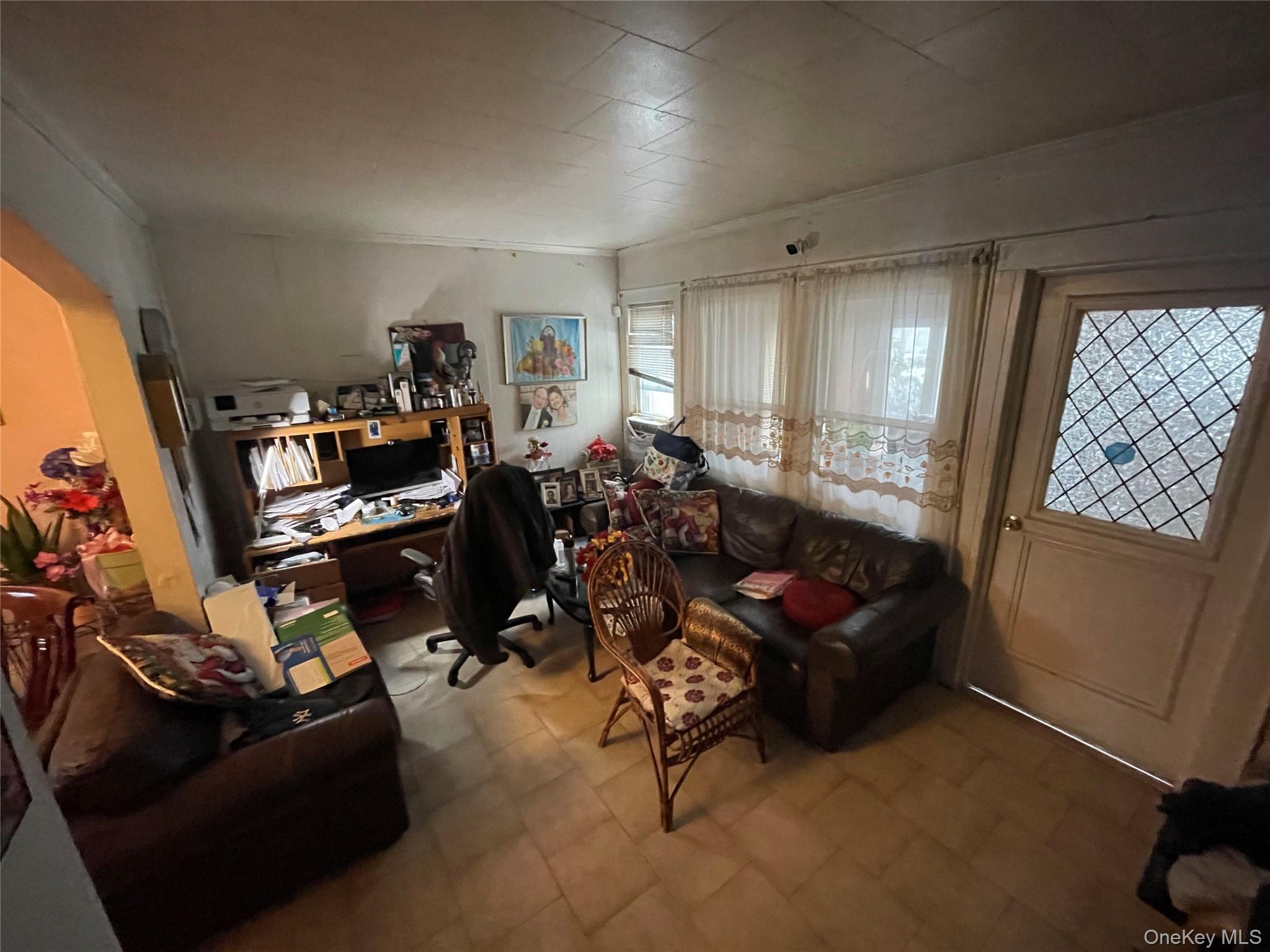 #4 photo, 10620 109th Avenue, कुईंस Ozone Park , NY 11417