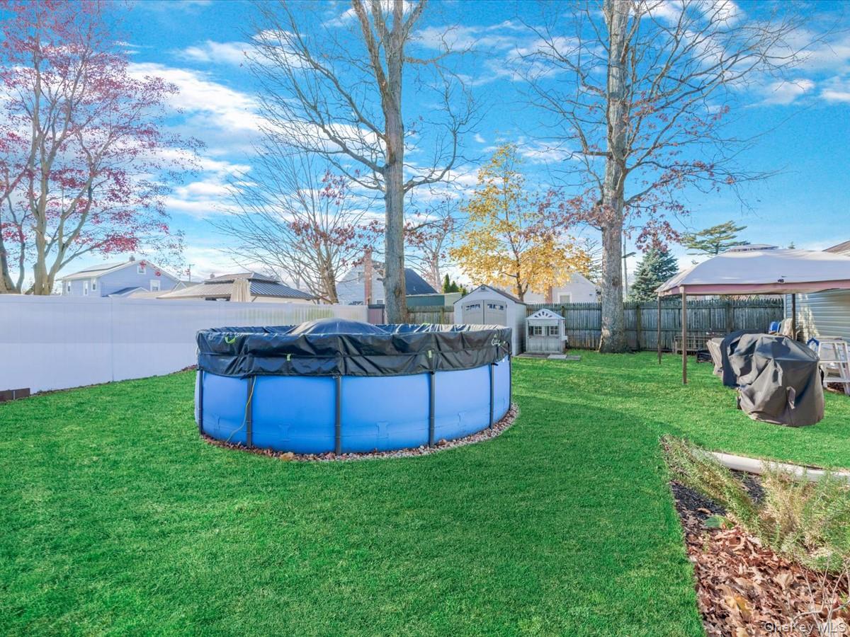 #16 photo, 68 Kenwood Avenue, מחוז נסאו Massapequa , NY 11758