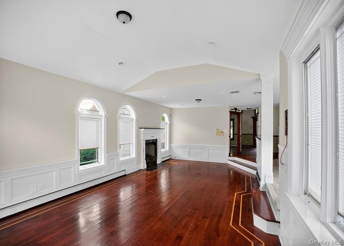 #10 photo, 6 Robert Court, सफ़ोक काउंटी Center Moriches , NY 11934