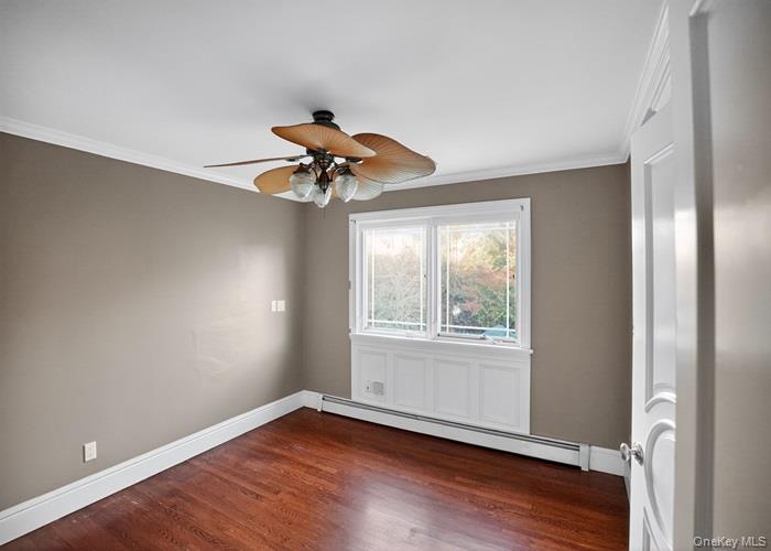 #19 photo, 6 Robert Court, सफ़ोक काउंटी Center Moriches , NY 11934