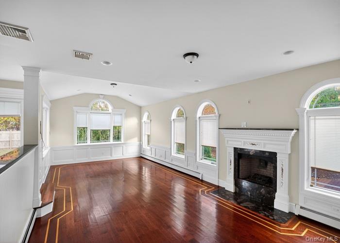 #8 photo, 6 Robert Court, सफ़ोक काउंटी Center Moriches , NY 11934