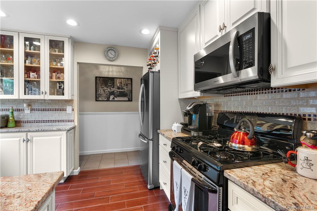 #4 photo, 67 Park Drive, Mount Kisco , NY 10549