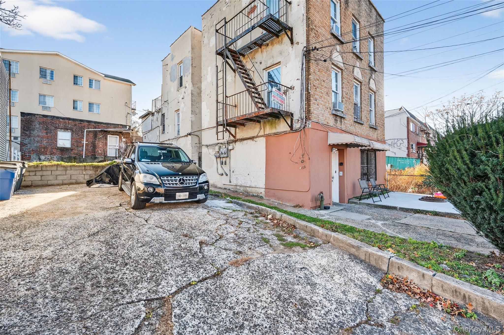 #10 photo, 780 Bartholdi Street, ब्रोंक्स Bronx , NY 10467