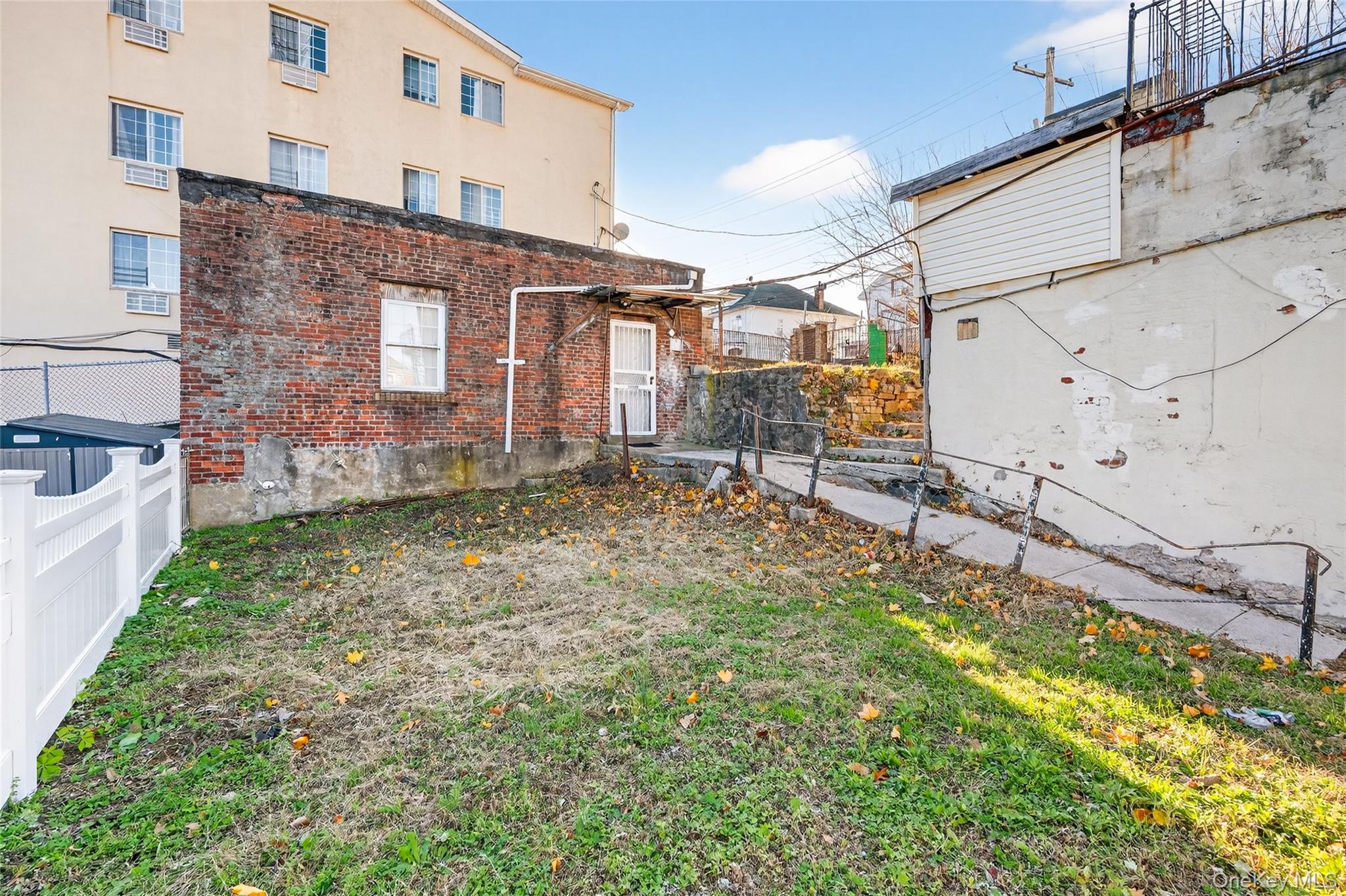 #8 photo, 780 Bartholdi Street, ब्रोंक्स Bronx , NY 10467