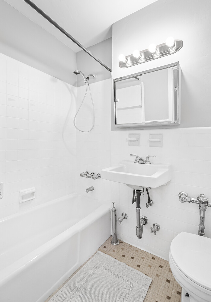 #7 photo, 2790 BROADWAY, Upper West Side , NY 10025