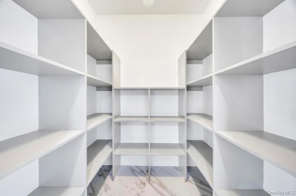 #19 photo, 11 Goshen Street, מחוז נסאו Elmont , NY 11003