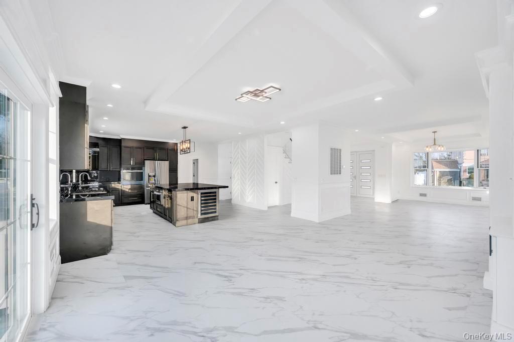 #6 photo, 11 Goshen Street, מחוז נסאו Elmont , NY 11003