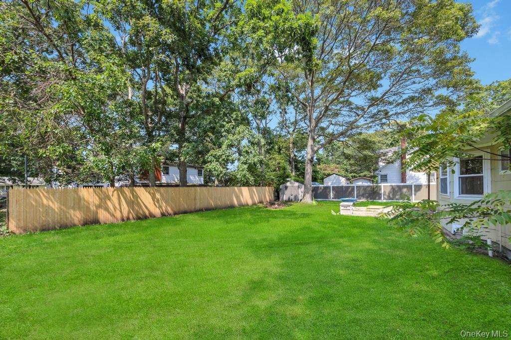 #4 photo, 11 Edwards Road, Mastic Beach , NY 11951