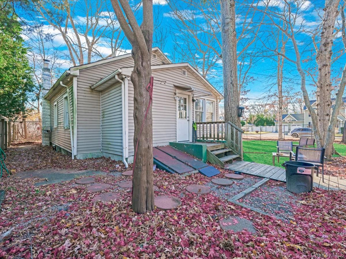 #8 photo, 29 Parkside Avenue, Miller Place , NY 11764