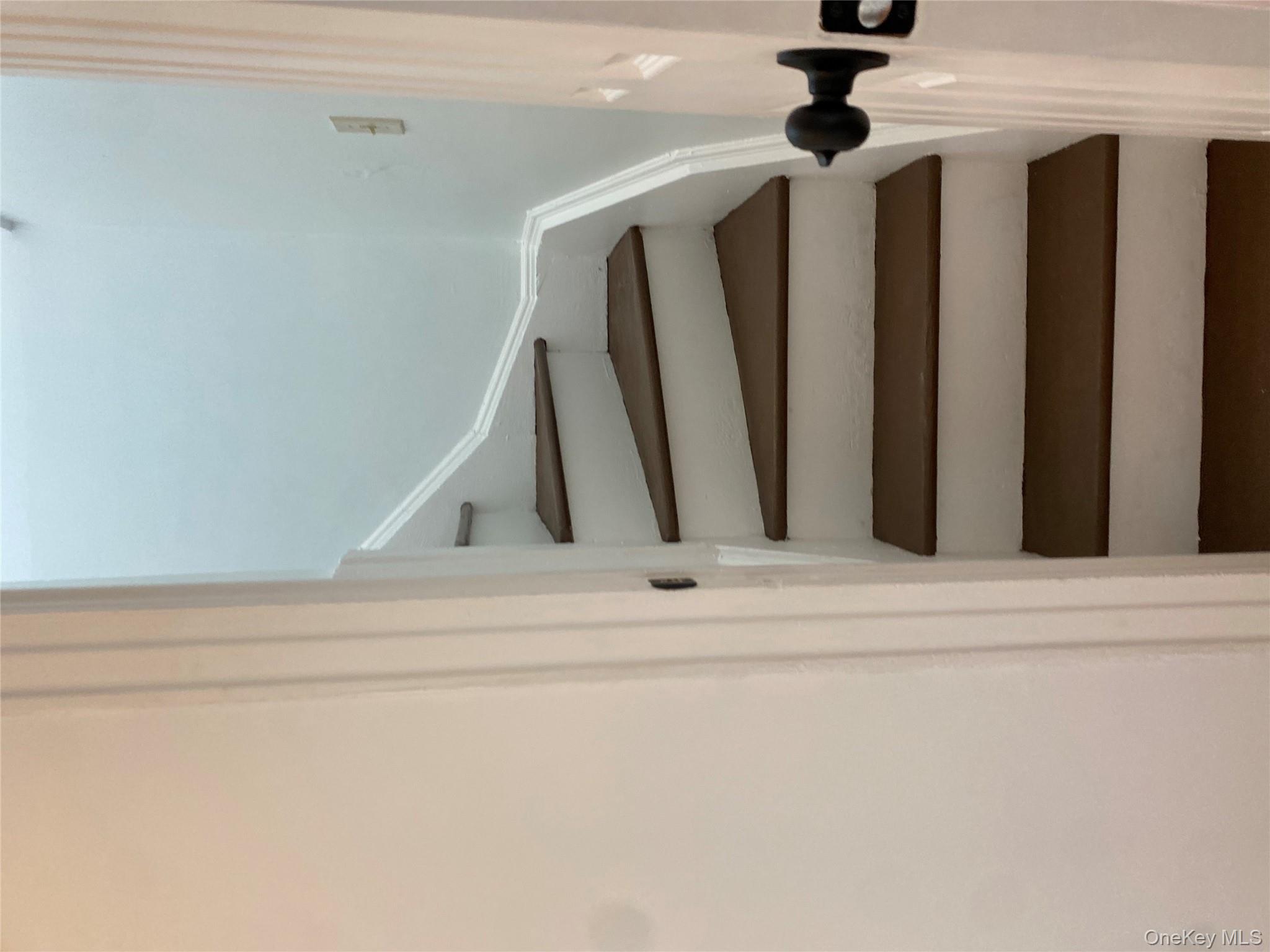 #8 photo, 114 36 194th Street, كوينز Saint Albans , NY 11412