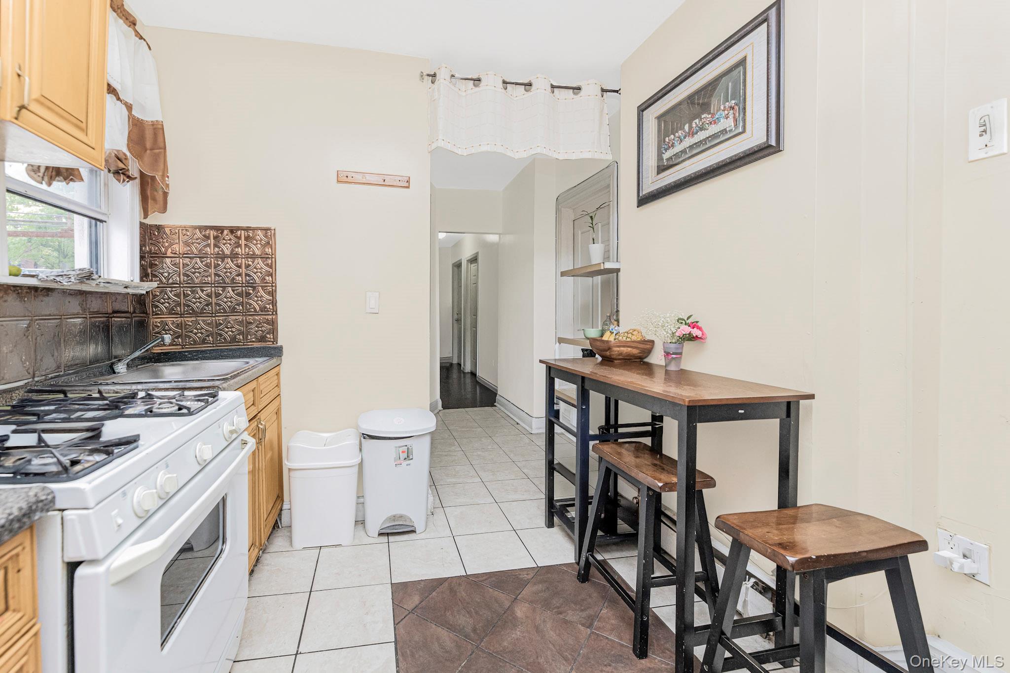 #3 photo, 3043 Bailey Avenue, 布朗士 Bronx , NY 10463