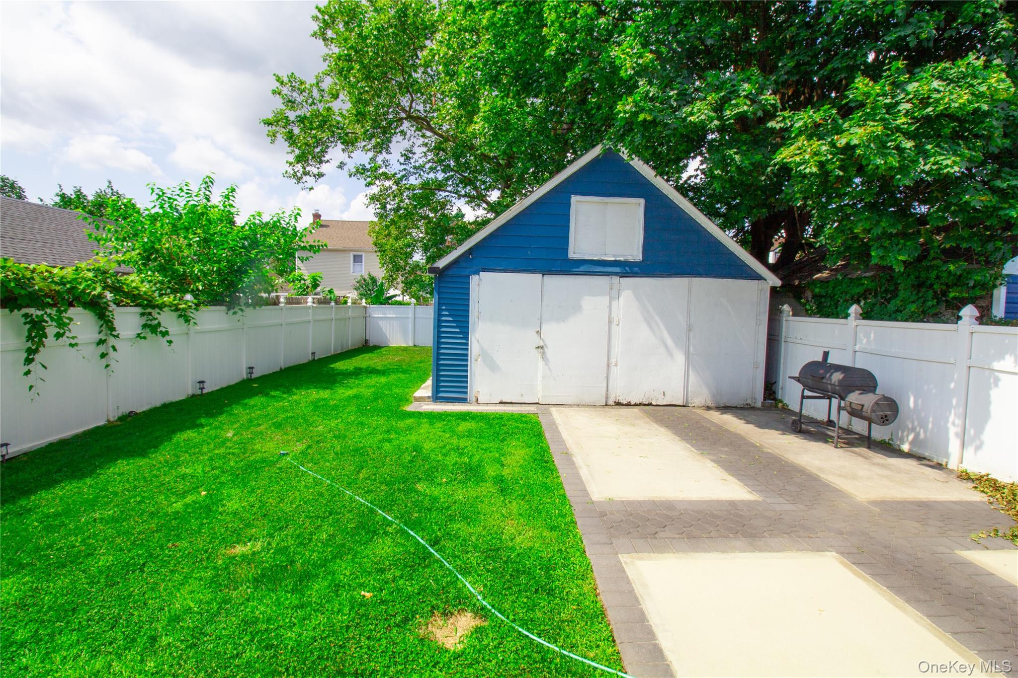 #5 photo, 361 E Columbia Street, Hempstead , NY 11550