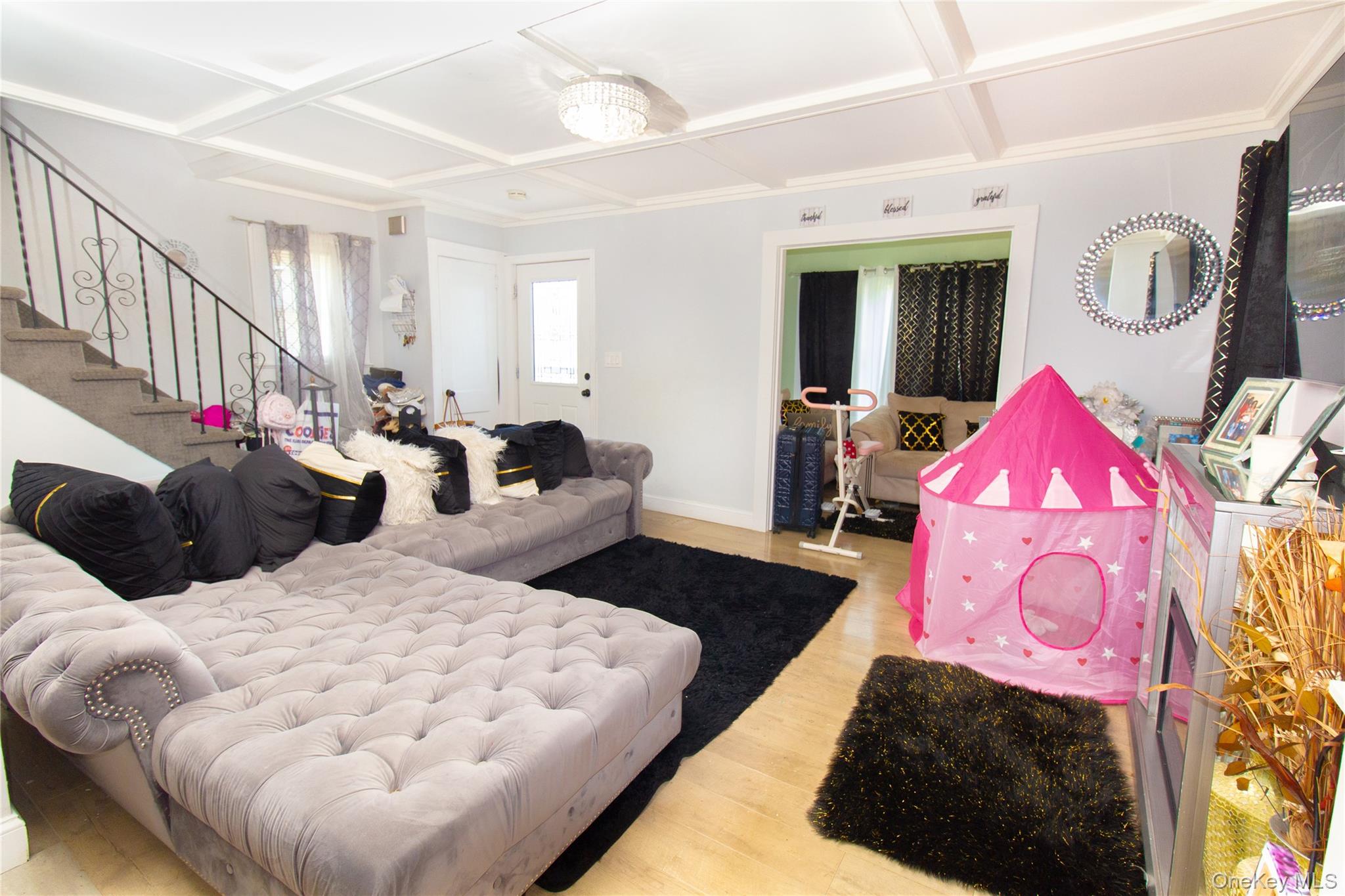 #7 photo, 361 E Columbia Street, Hempstead , NY 11550