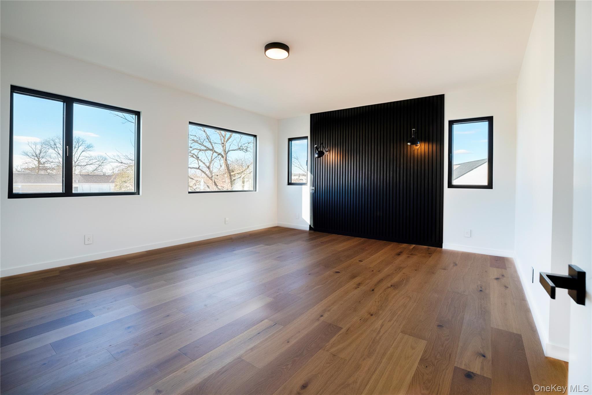 #14 photo, 1 Short Lane, ناسو Levittown , NY 11756