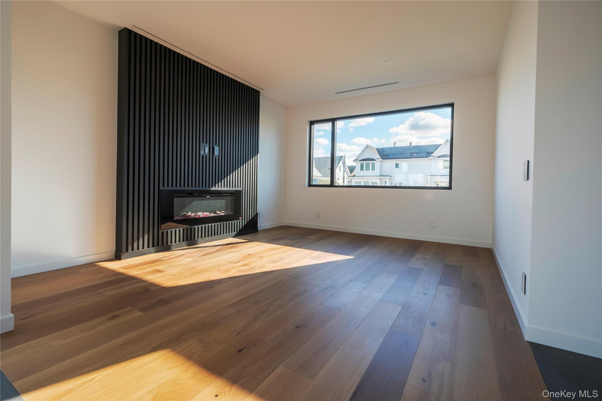 #9 photo, 1 Short Lane, ناسو Levittown , NY 11756