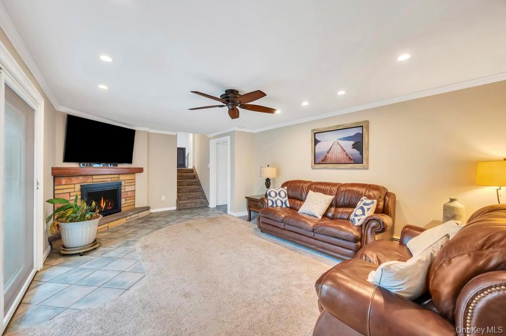 #15 photo, 65 Waterview Avenue, Massapequa , NY 11758