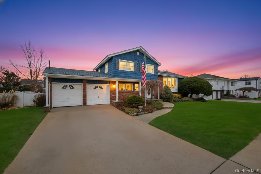 #6 photo, 65 Waterview Avenue, Massapequa , NY 11758