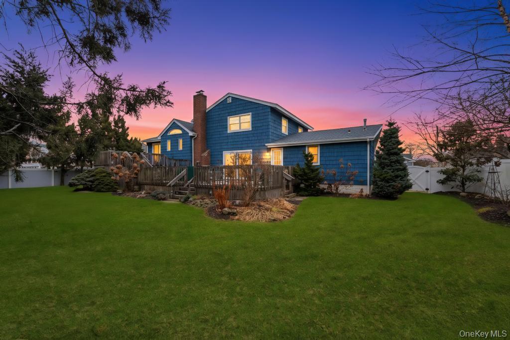 #8 photo, 65 Waterview Avenue, Massapequa , NY 11758