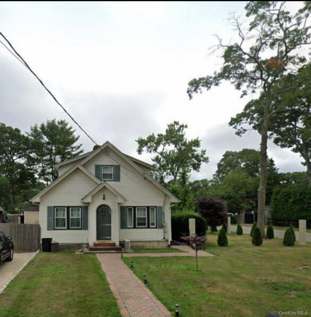 #1 photo, 8 Stephen Street, سوفولك Farmingville , NY 11738