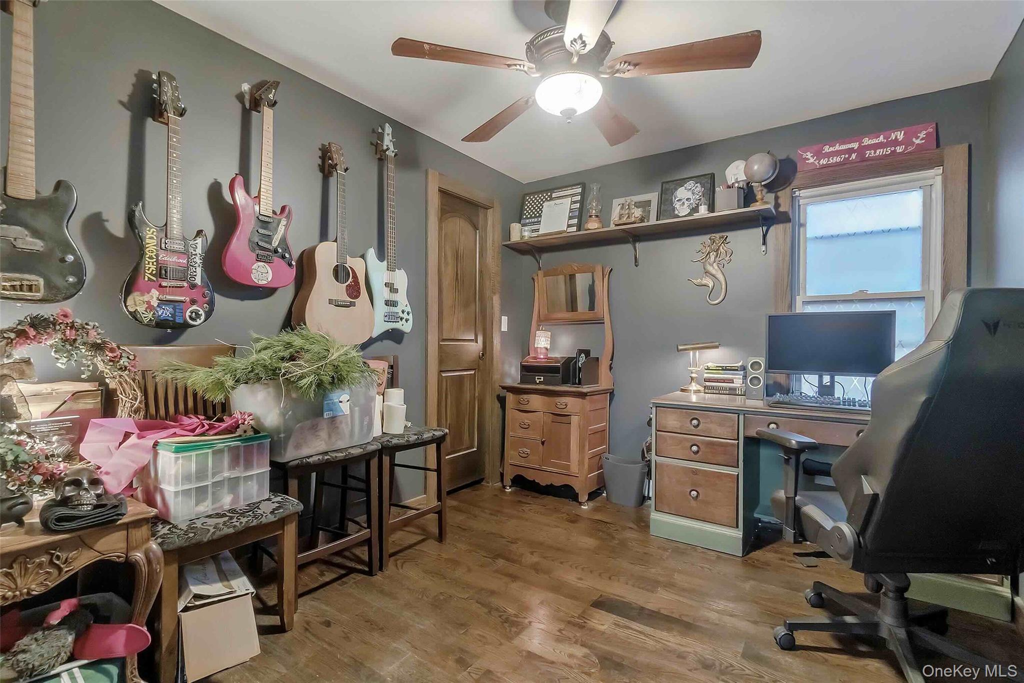 #12 photo, 27 W 11th Road, كوينز Broad Channel , NY 11693