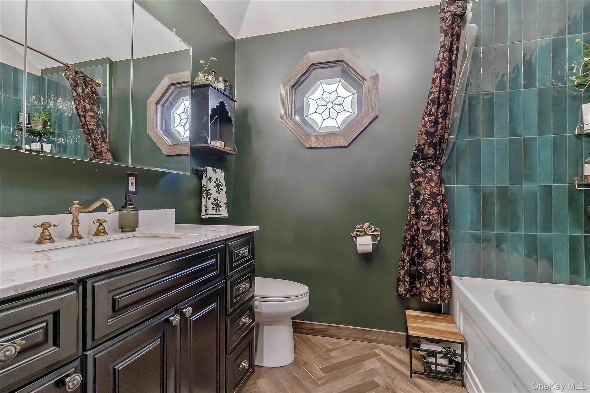 #7 photo, 27 W 11th Road, كوينز Broad Channel , NY 11693