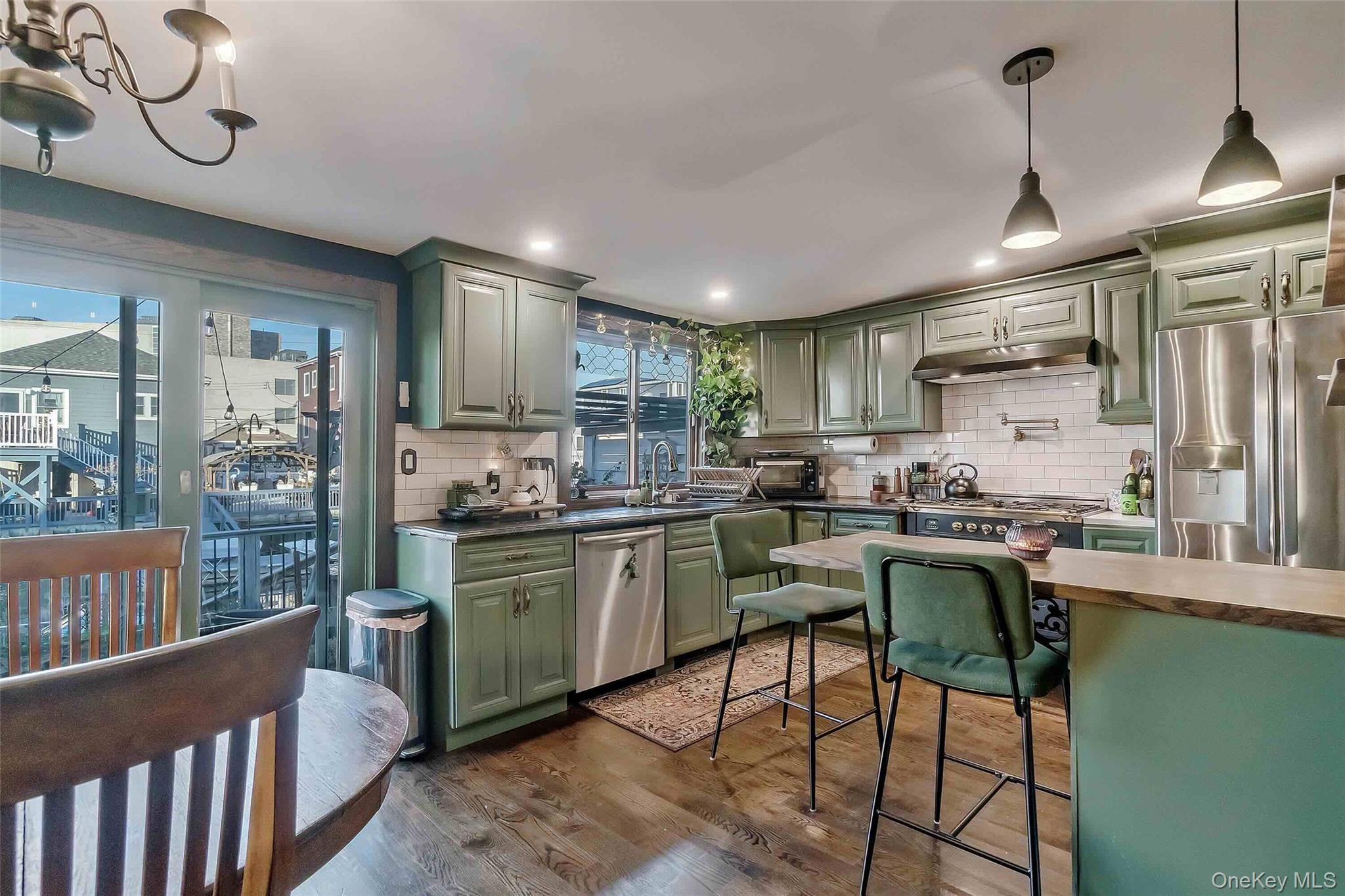 #8 photo, 27 W 11th Road, كوينز Broad Channel , NY 11693