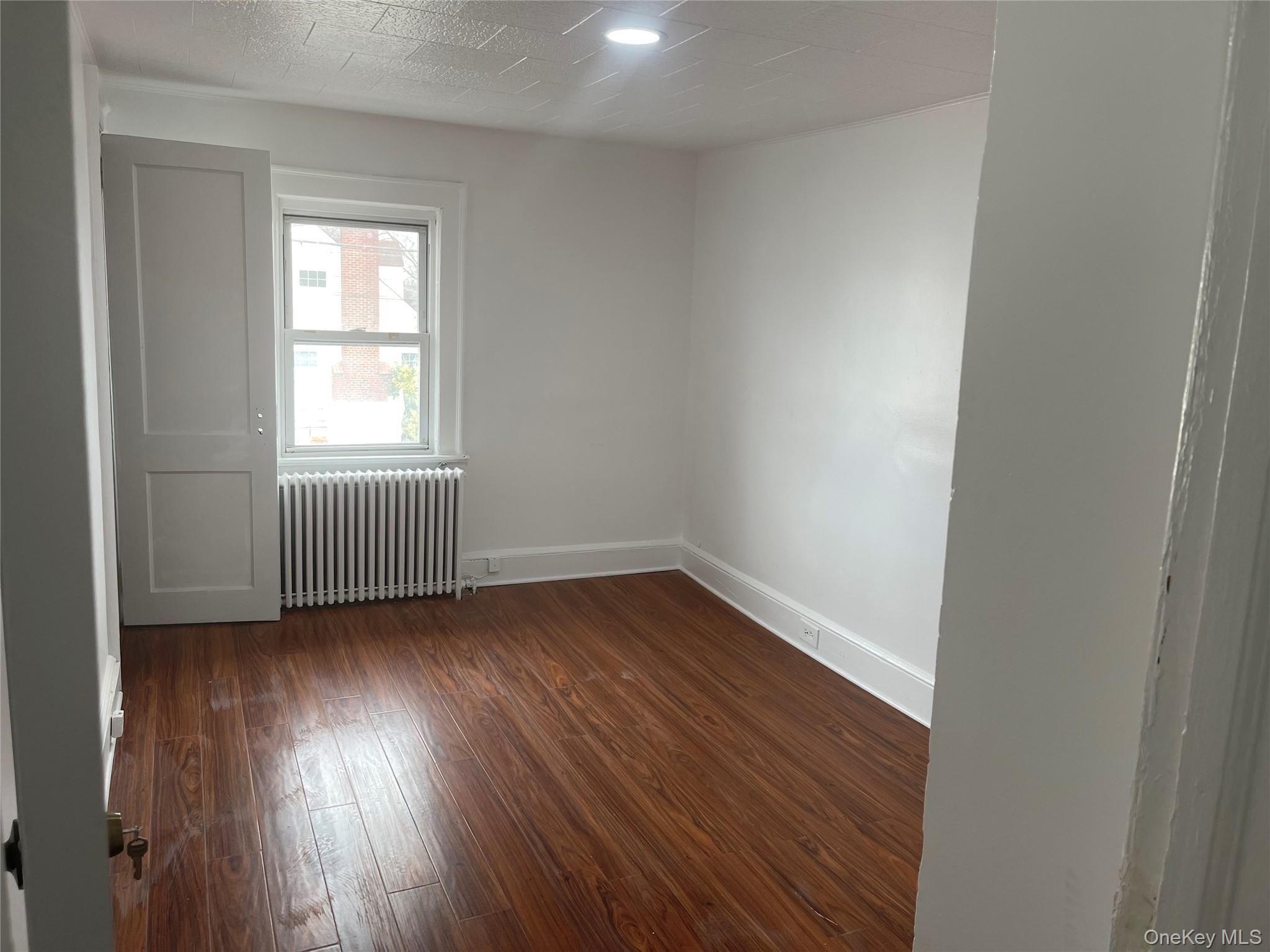#2 photo, 857 Garfield Street, ناسو Franklin Square , NY 11010