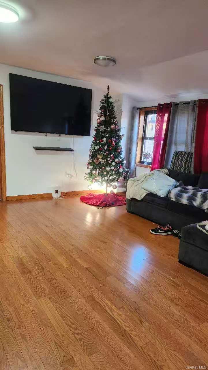 #4 photo, 119-25 9th Avenue, كوينز College Point , NY 11356