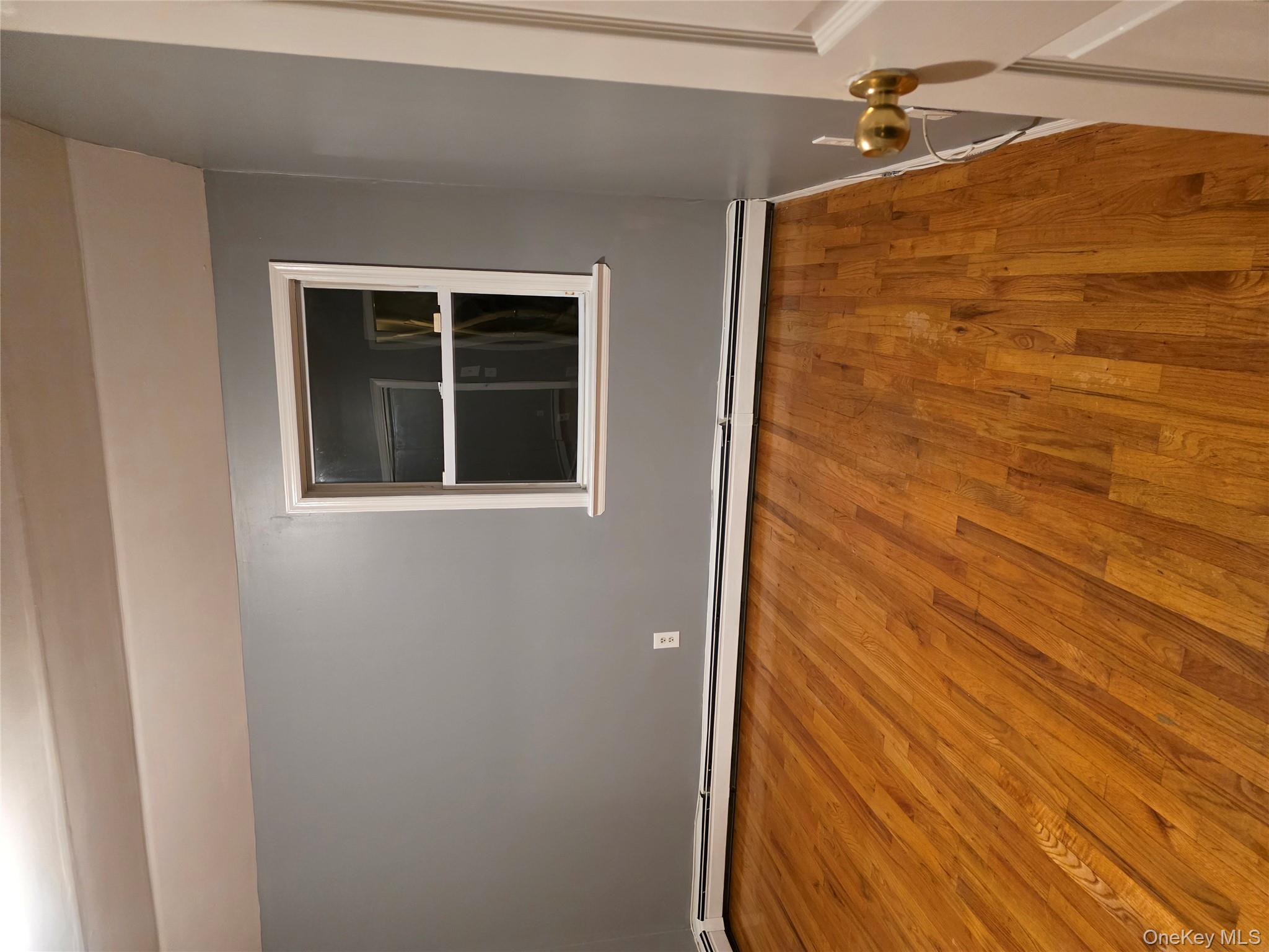 #11 photo, 25413 Francis Lewis Boulevard, كوينز Rosedale , NY 11422