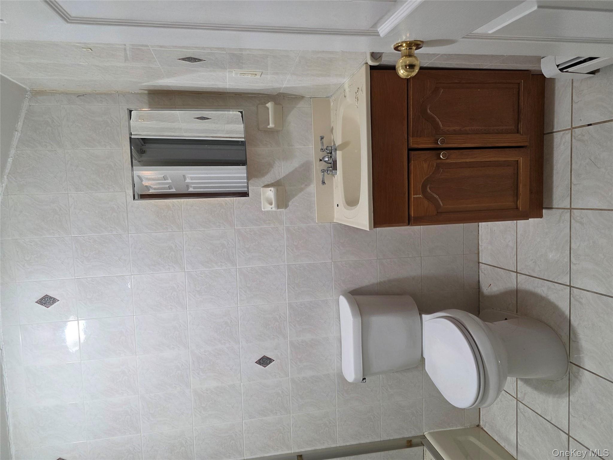 #18 photo, 25413 Francis Lewis Boulevard, كوينز Rosedale , NY 11422